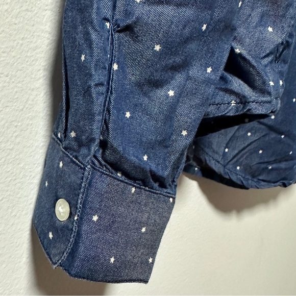 American Eagle Blue Lyocell Star Print Button Up Shirt Women’s Size Large Top - Picture 8 of 10